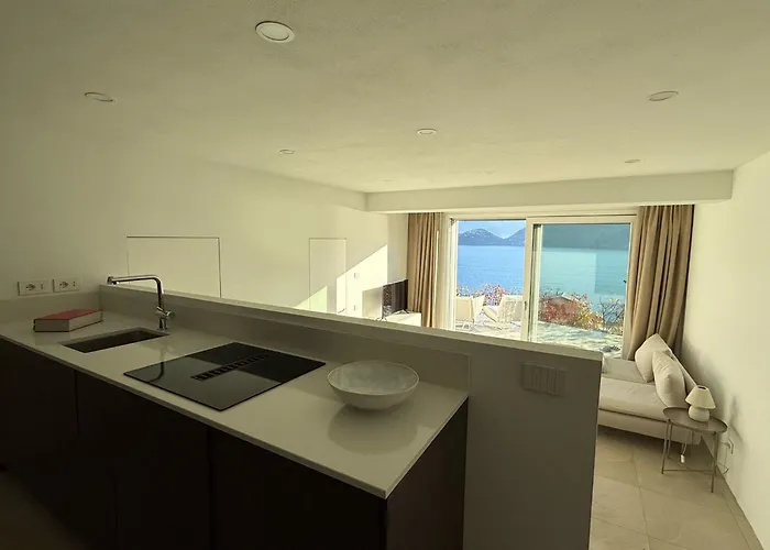 Roccia * Pianello Del Lario